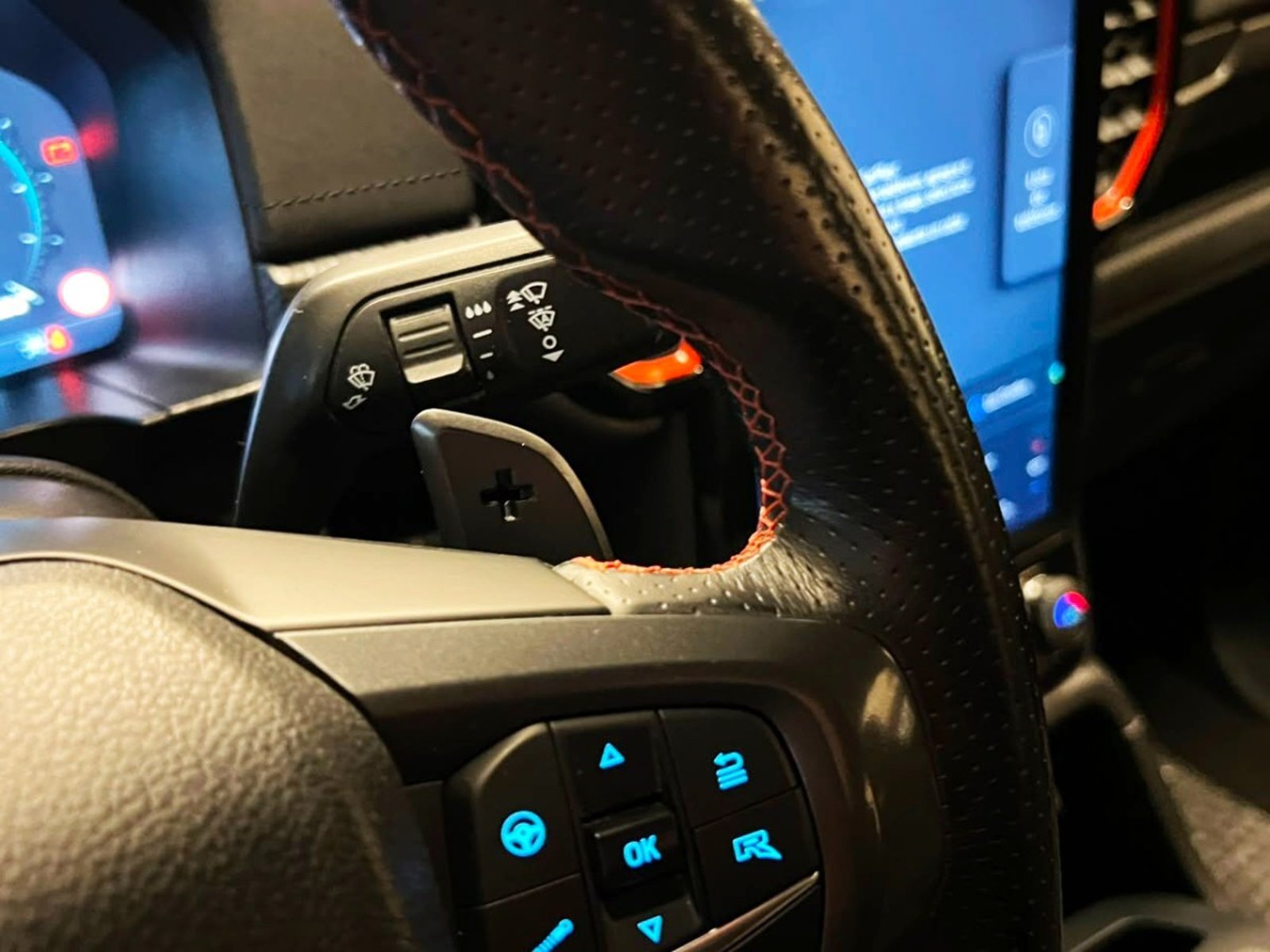 Ford RANGER RAPTOR 3.0 4WD 2023 - Imagen 13 de 20
