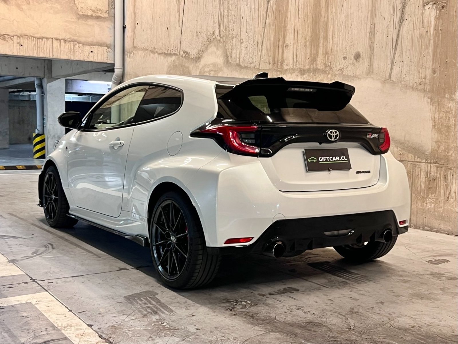 Toyota YARIS GR 1.6 TURBO 2022 - Foto 4 de 20