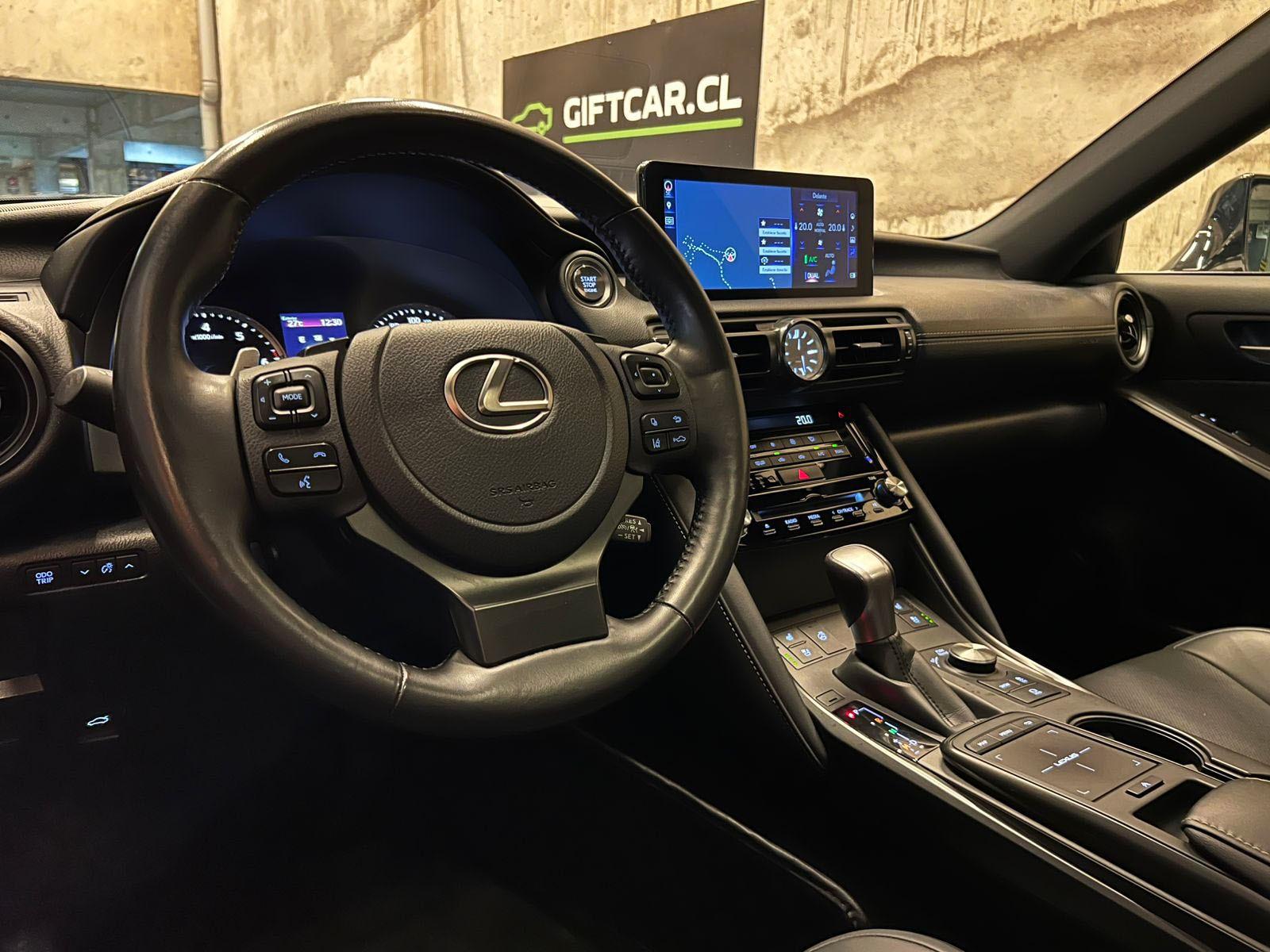 LEXUS IS 300 2024 - Imagen 8 de 20