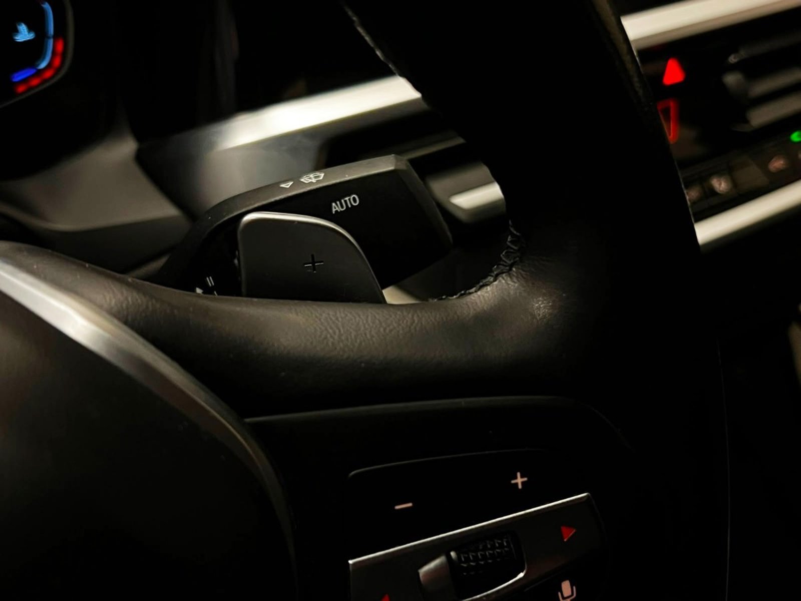 BMW 320 EXECUTIVE 2.0 2021 - Imagen 13 de 20