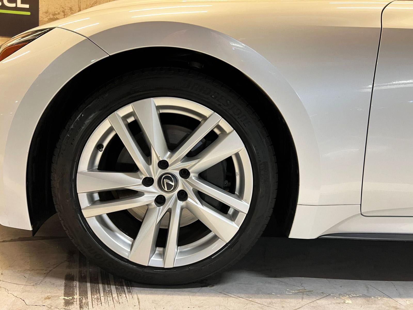 LEXUS IS 300 2024 - Imagen 7 de 20