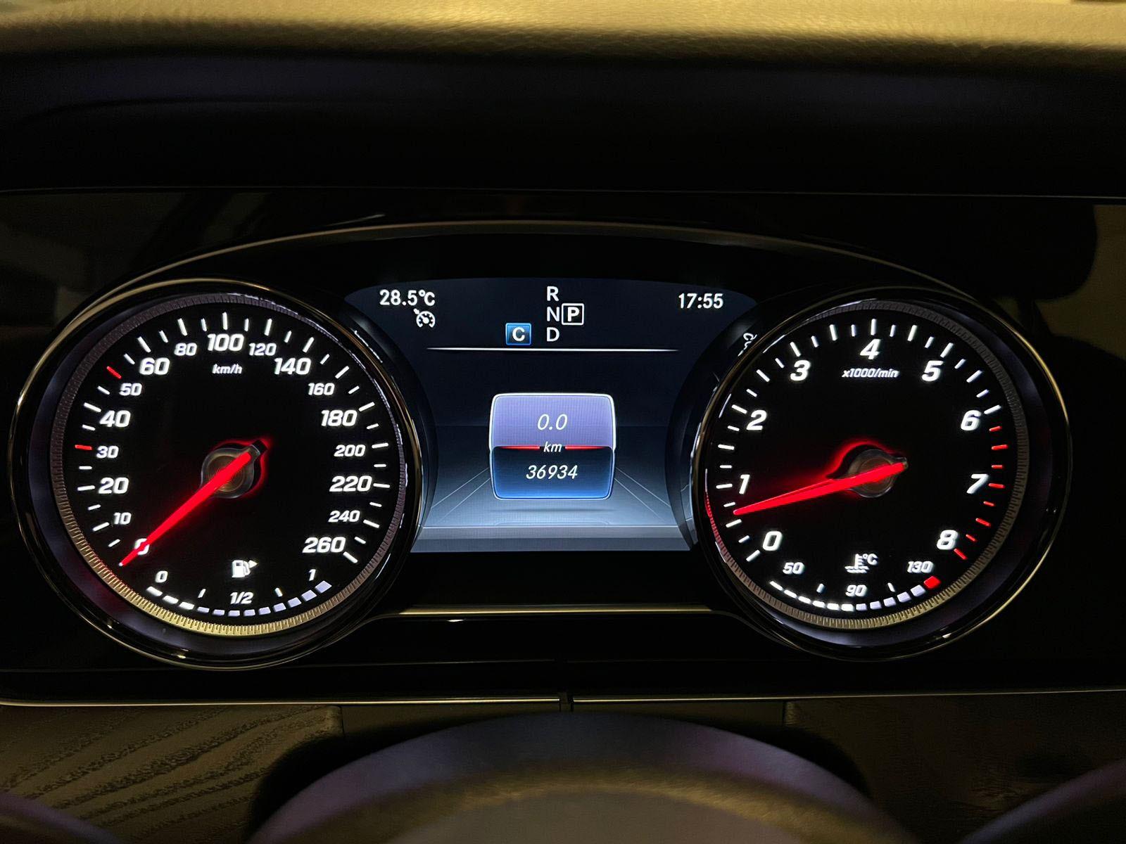 MERCEDES-BENZ E200 2.0 2019 - Imagen 11 de 20
