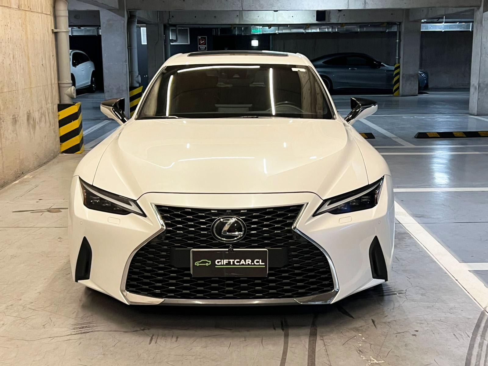 Lexus IS 300 2024 - Foto 3 de 20