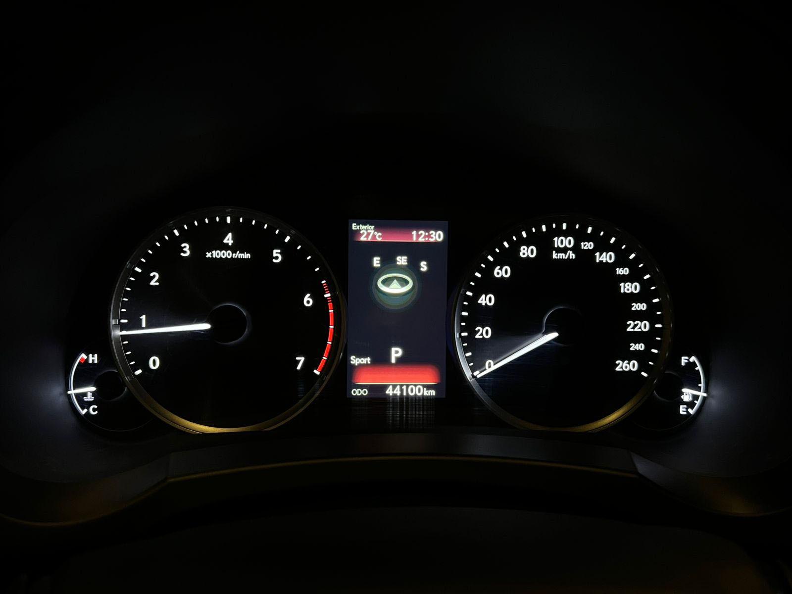 LEXUS IS 300 2024 - Imagen 11 de 20