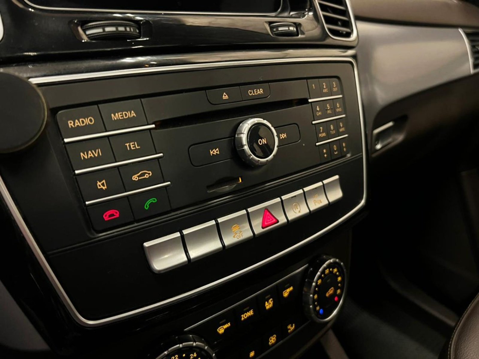 Mercedes-Benz GLE 400 SPORT 3.0 2019 - Imagen 16 de 19