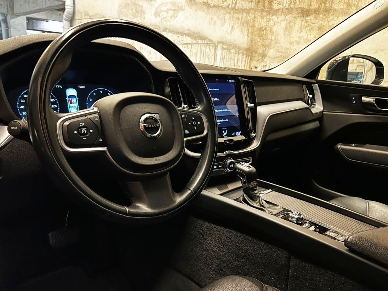 VOLVO XC60 T5 AWD 2.0 AT 2022 - Imagen 9 de 20