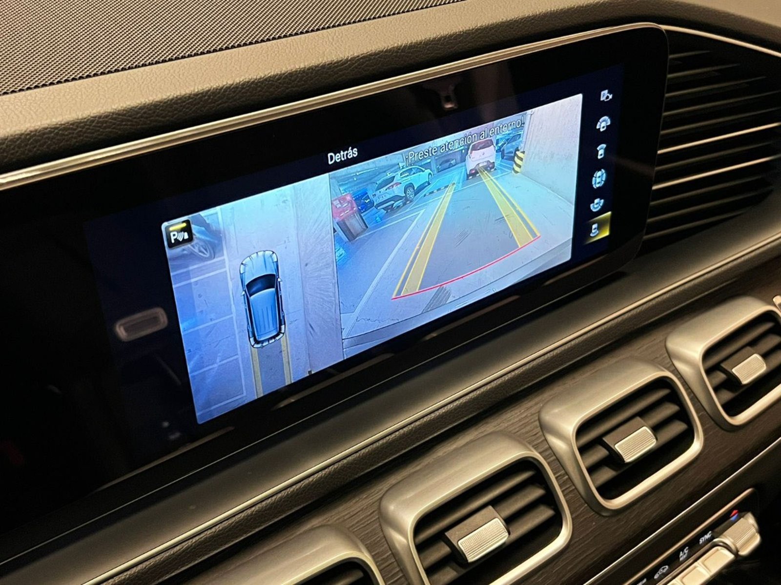 Mercedes-Benz GLE 400 4MATIC 2.9 2023 - Imagen 16 de 20