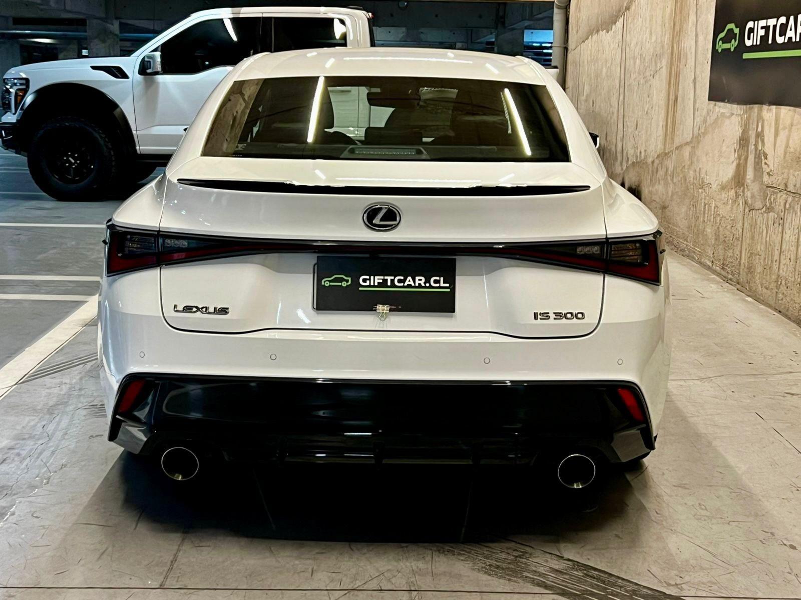 LEXUS IS 300 F SPORT 2022 - Imagen 5 de 19