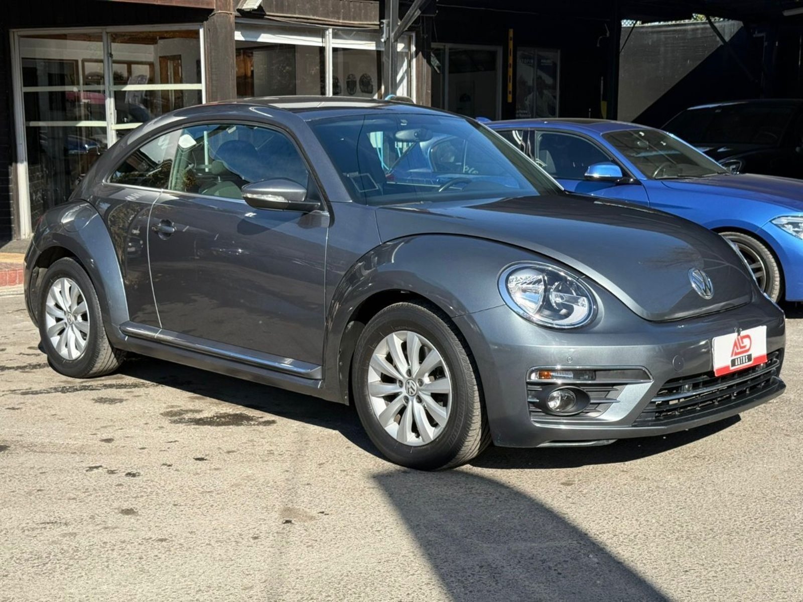 VOLKSWAGEN BEETLE COUPE 1.4T AT 2019 - Foto 3 de 17