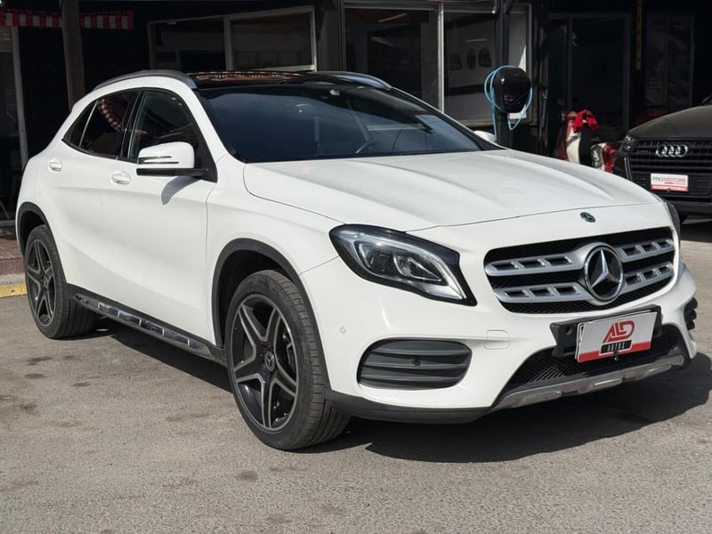 Mercedes-Benz GLA 250 4MATIC 2.0 2020 - Imagen 3 de 14