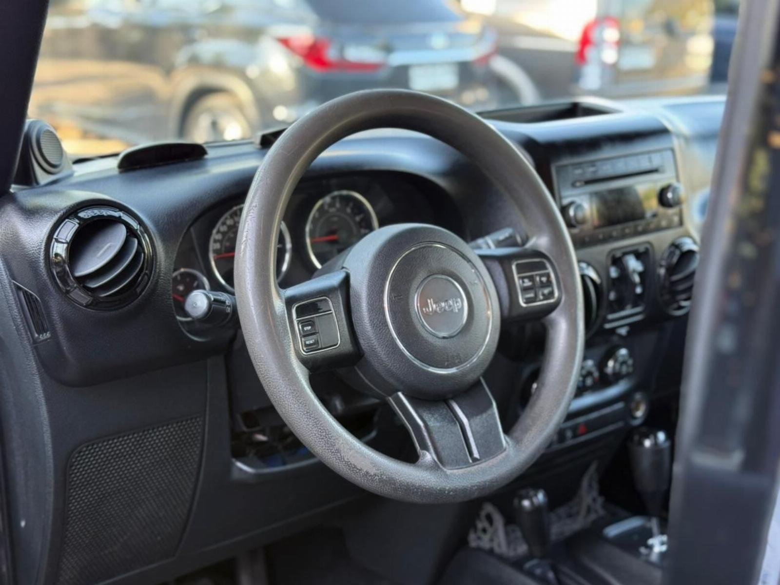 JEEP WRANGLER UNLIMITED SPORT 2013 - Imagen 8 de 20