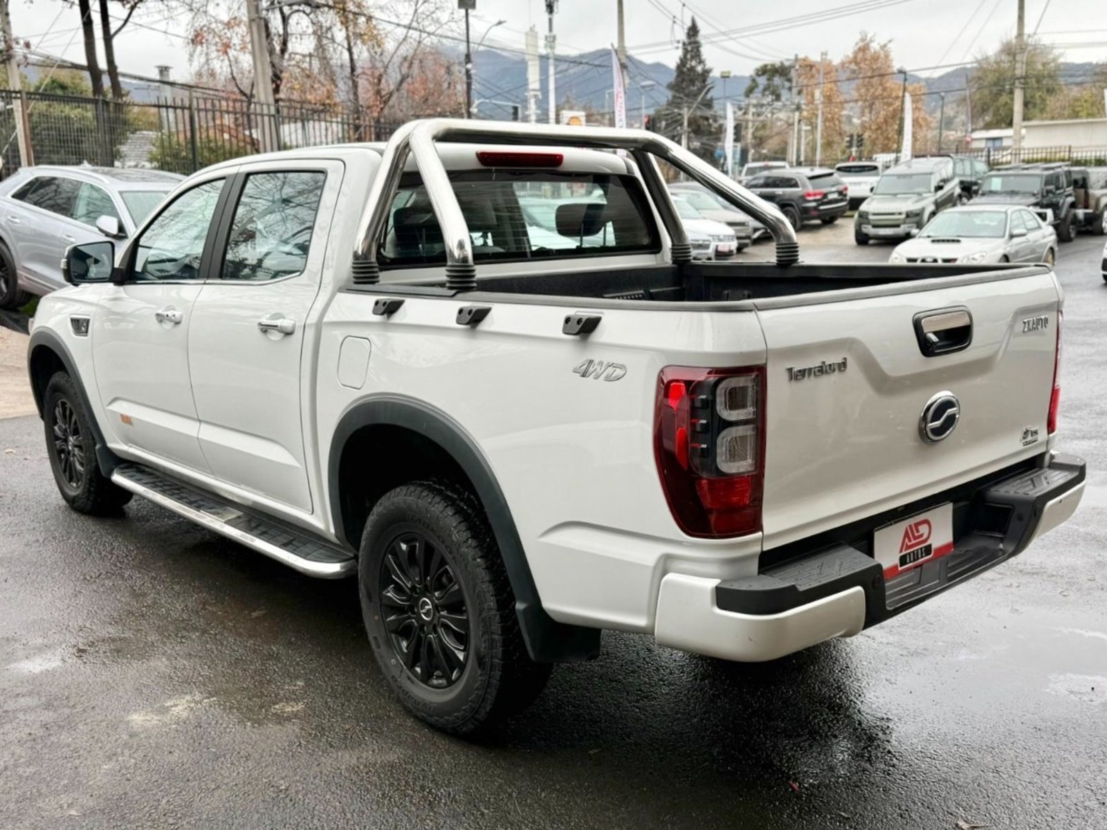 ZX Auto TERRALORD 2.5 DIESEL 4X4 LUX PLUS 2023 - Foto 4 de 17