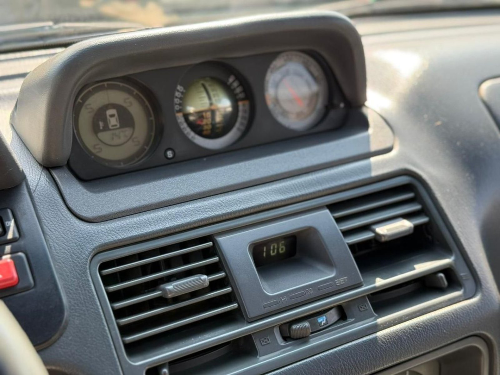 MITSUBISHI MONTERO 3.5 AT 4WD 1999 - Imagen 12 de 17