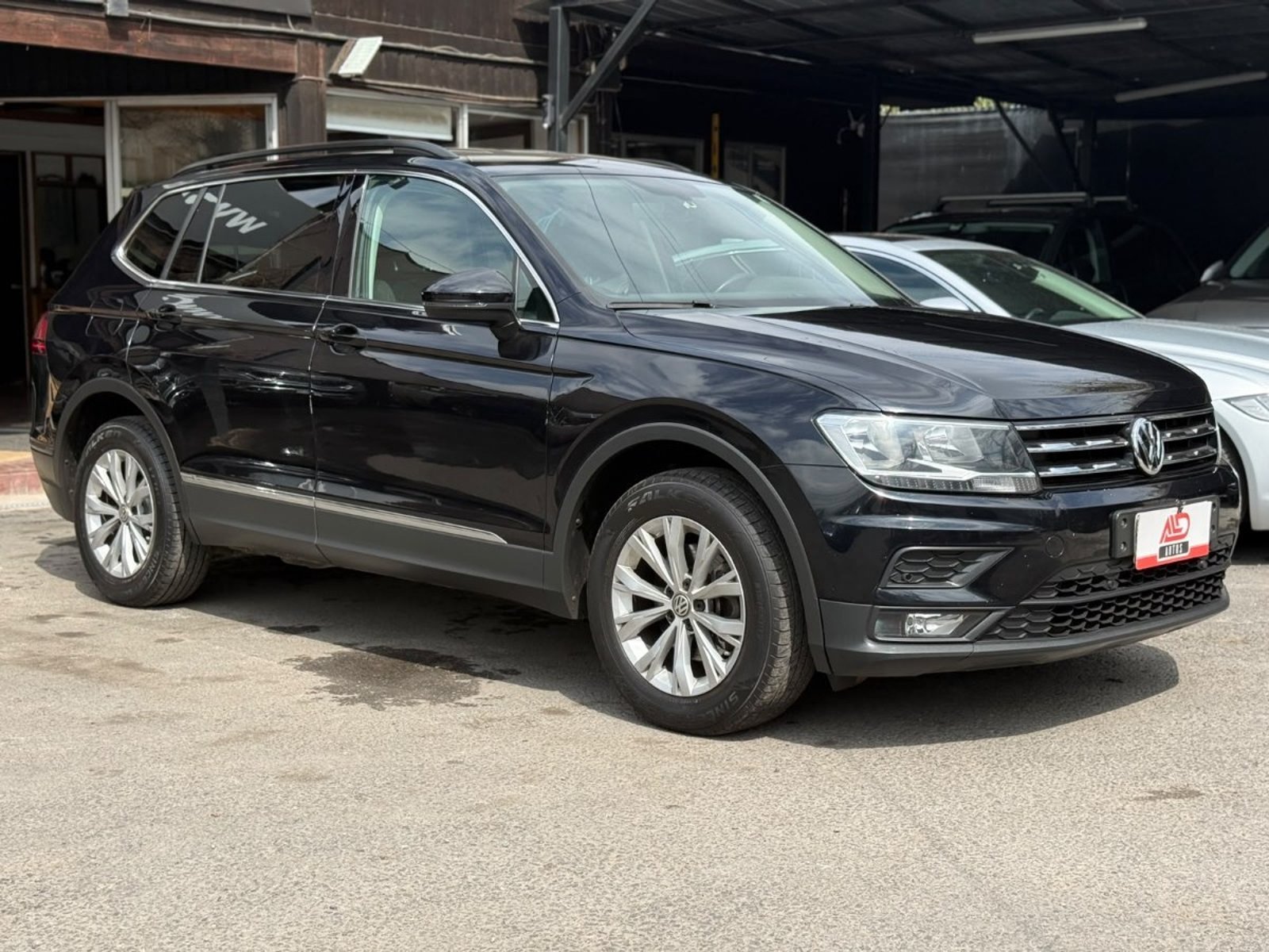 Volkswagen TIGUAN COMFORTLINE 1.4 AT 2018 - Foto 3 de 15