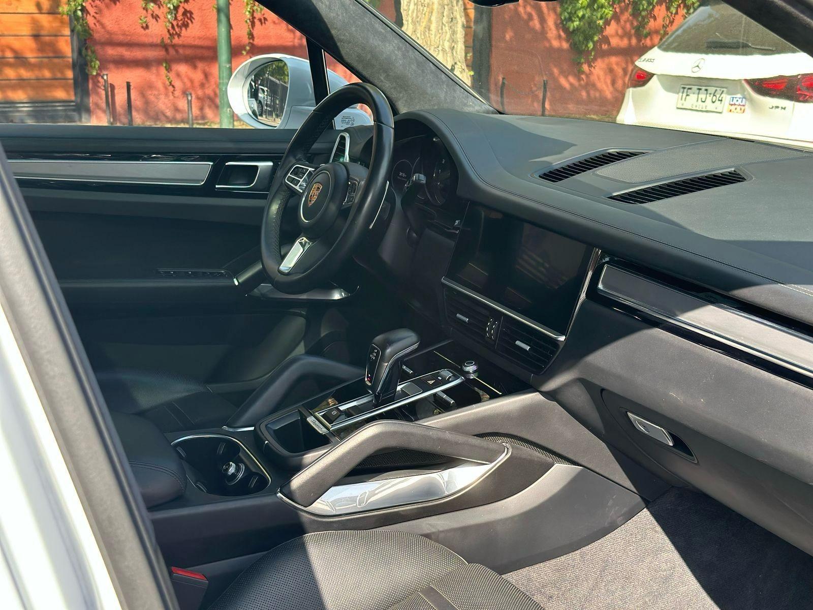 PORSCHE CAYENNE TURBO 2019 - Imagen 18 de 20