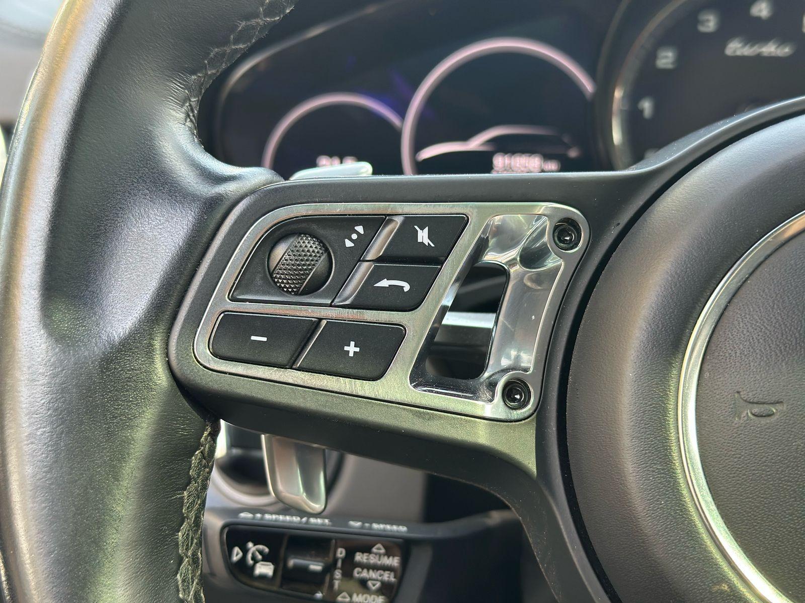 PORSCHE CAYENNE TURBO 2019 - Imagen 10 de 17
