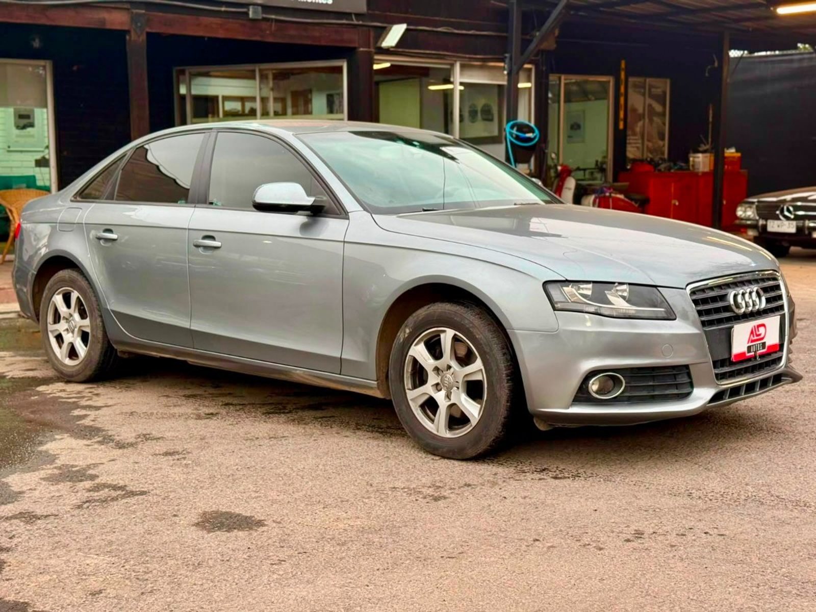 Audi A4 1.8 TURBO 2010 - Foto 3 de 6