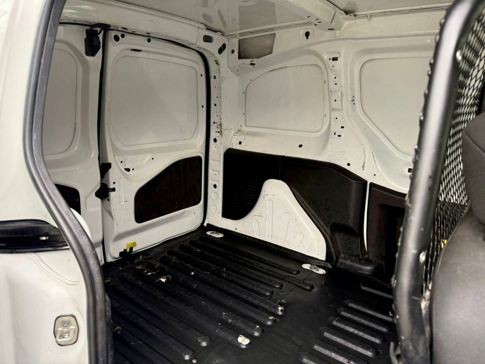 CITROËN BERLINGO 1.6 DIÉSEL 2018 - Imagen 16 de 17
