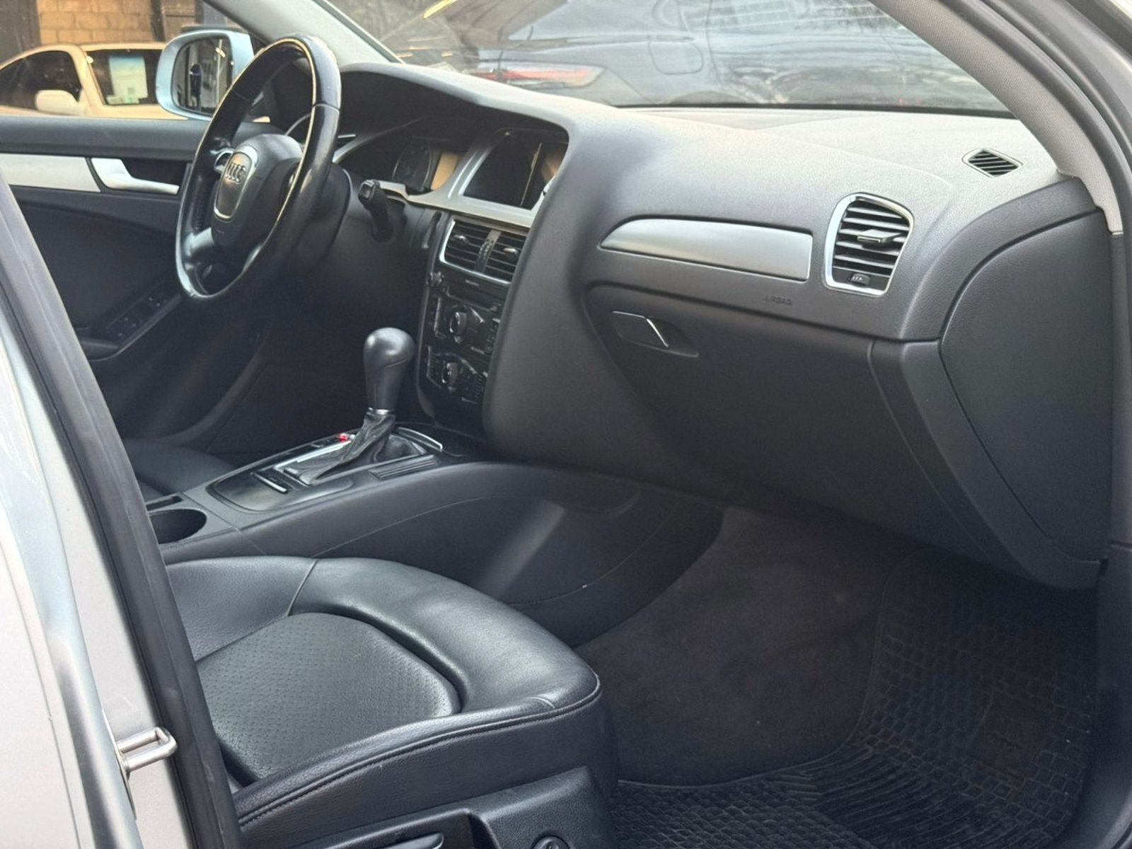 AUDI A4 1.8T MULTITRONIC 2010 - Imagen 14 de 17