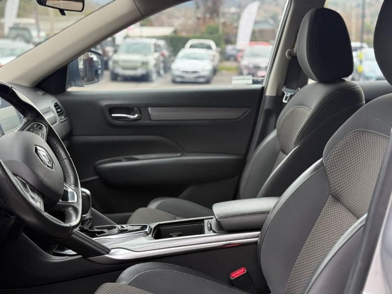 Renault KOLEOS DYNAMIQUE CVT 2.5 2019 - Imagen 9 de 17
