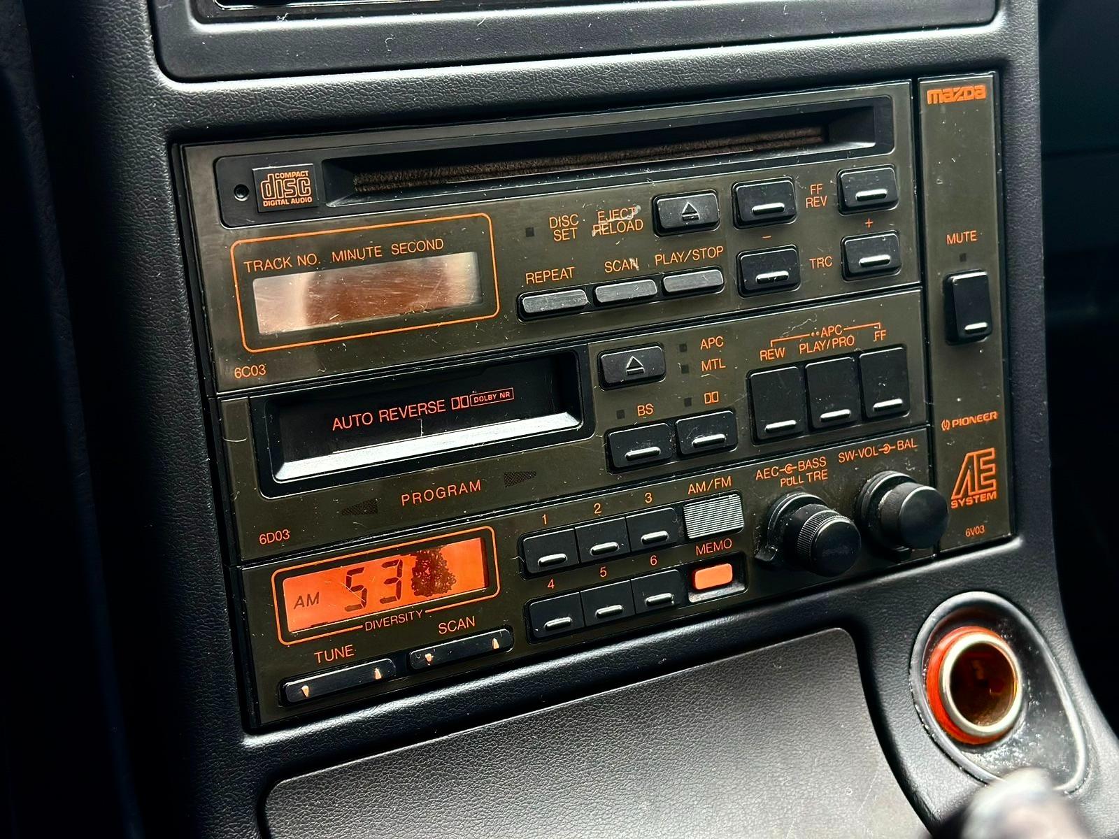MAZDA RX-7 CONVERTIBLE 1988 - Imagen 14 de 16