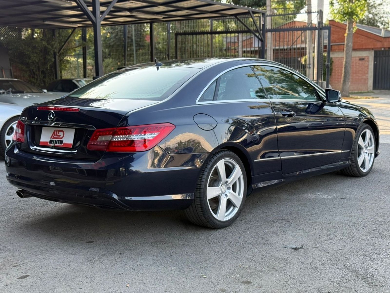 Mercedes-Benz E200 COUPE 2.0 TURBO 2014 - Foto 4 de 18