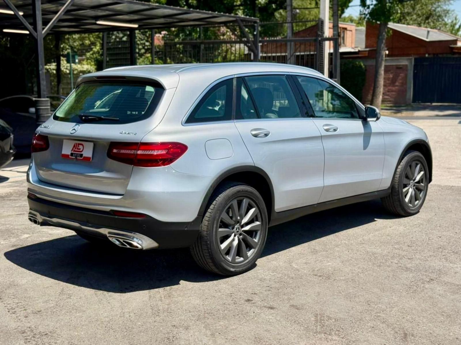 Mercedes-Benz GLC 220D 4MATIC DIESEL 2018 - Foto 4 de 19