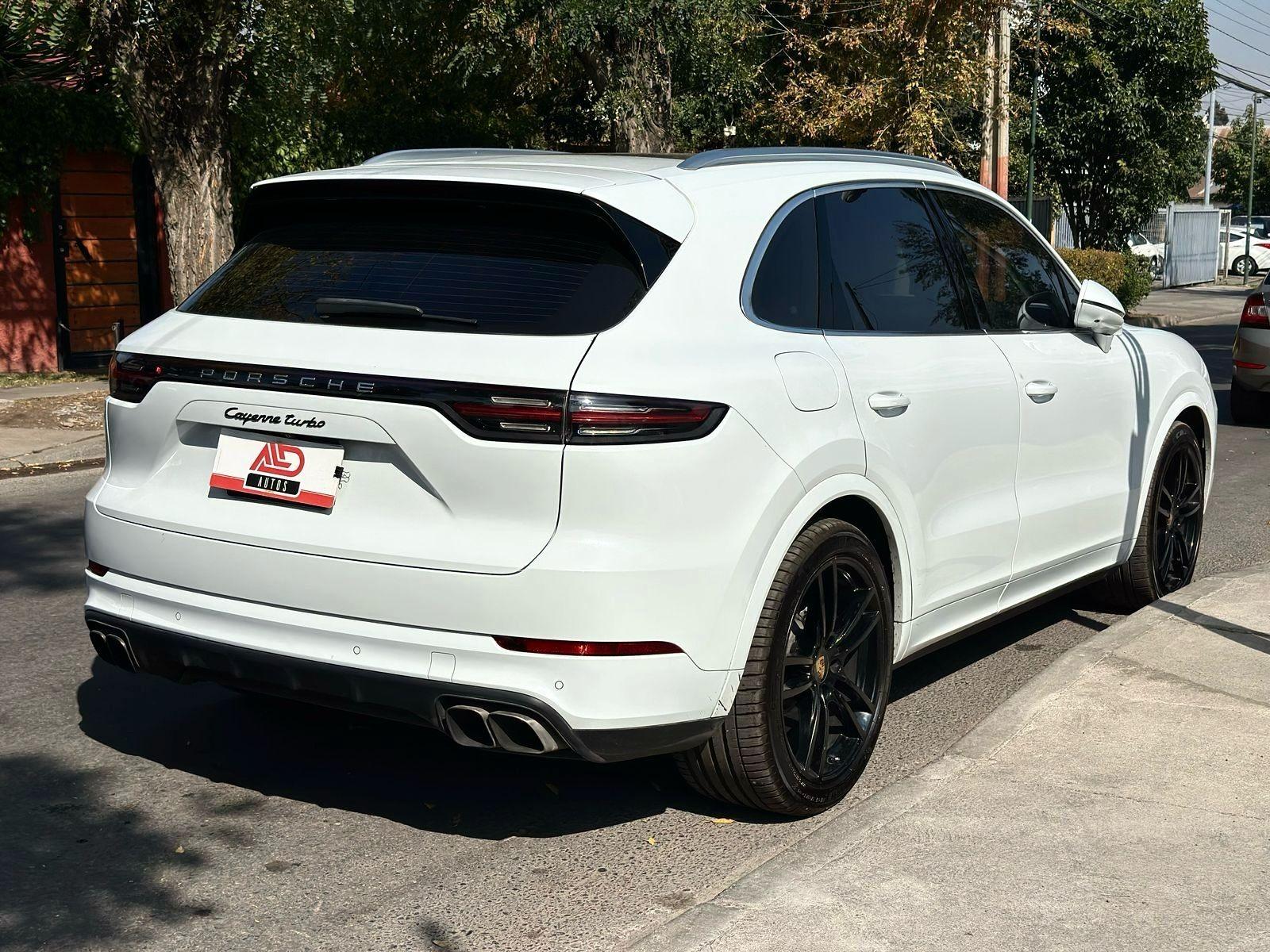 Porsche CAYENNE TURBO 2019 - Foto 4 de 20