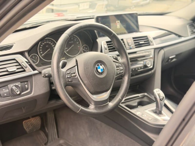 BMW 320 2.0 TURBO 2017 - Imagen 7 de 17