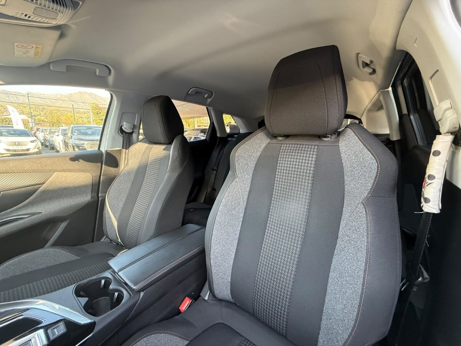 Peugeot 3008 ACTIVE THP 1.6 AT 2021 - Imagen 16 de 18