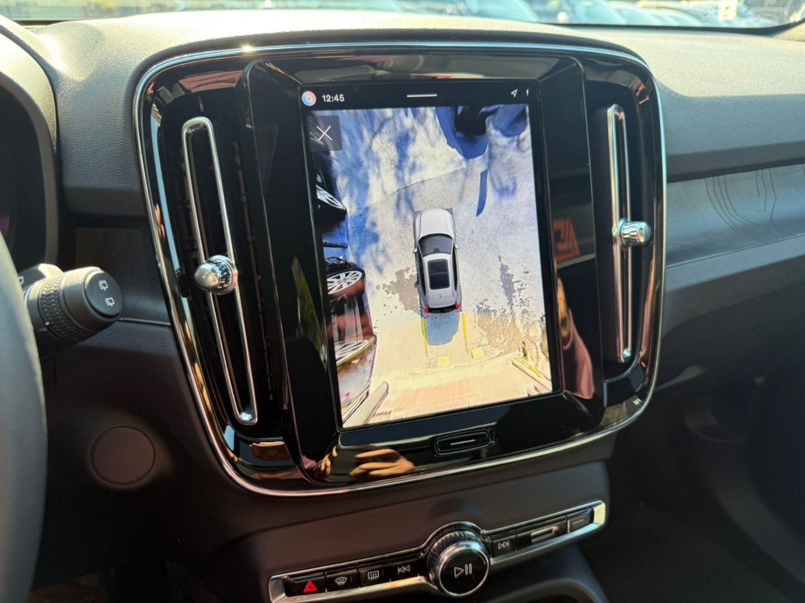 VOLVO EX40 P8 AWD 2025 - Imagen 12 de 20