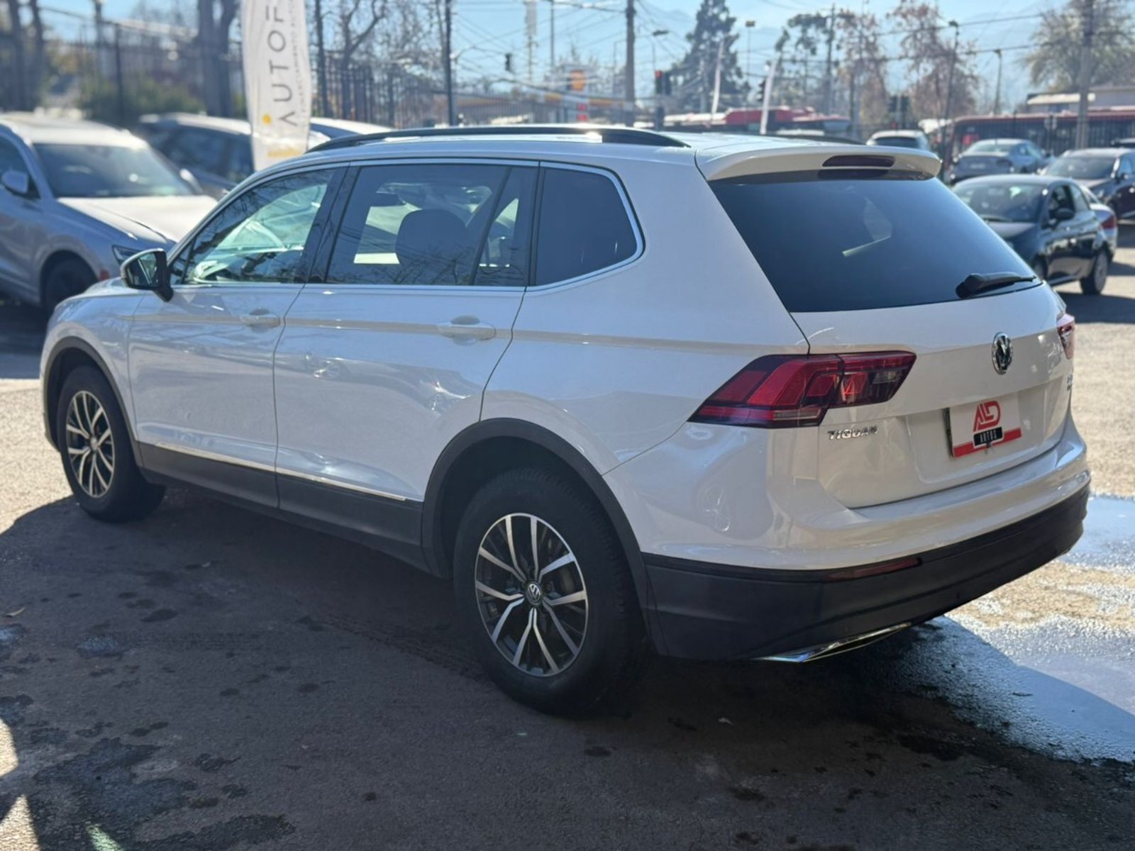 VOLKSWAGEN TIGUAN TDI 4X4 7A 4MOTION DIESEL 2019 - Imagen 6 de 16