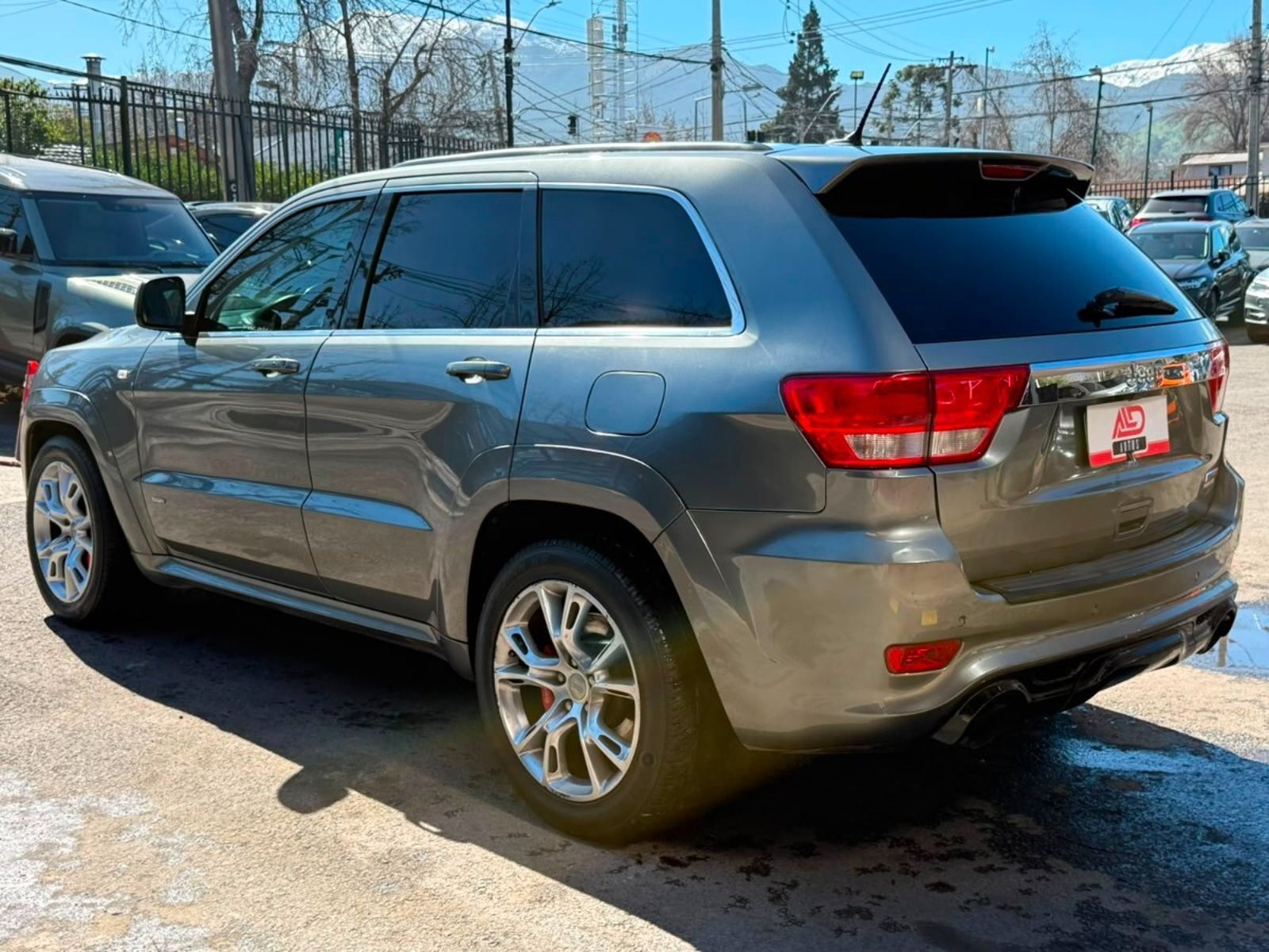 Jeep GRAND CHEROKEE SRT8 6.4 2013 - Imagen 6 de 18