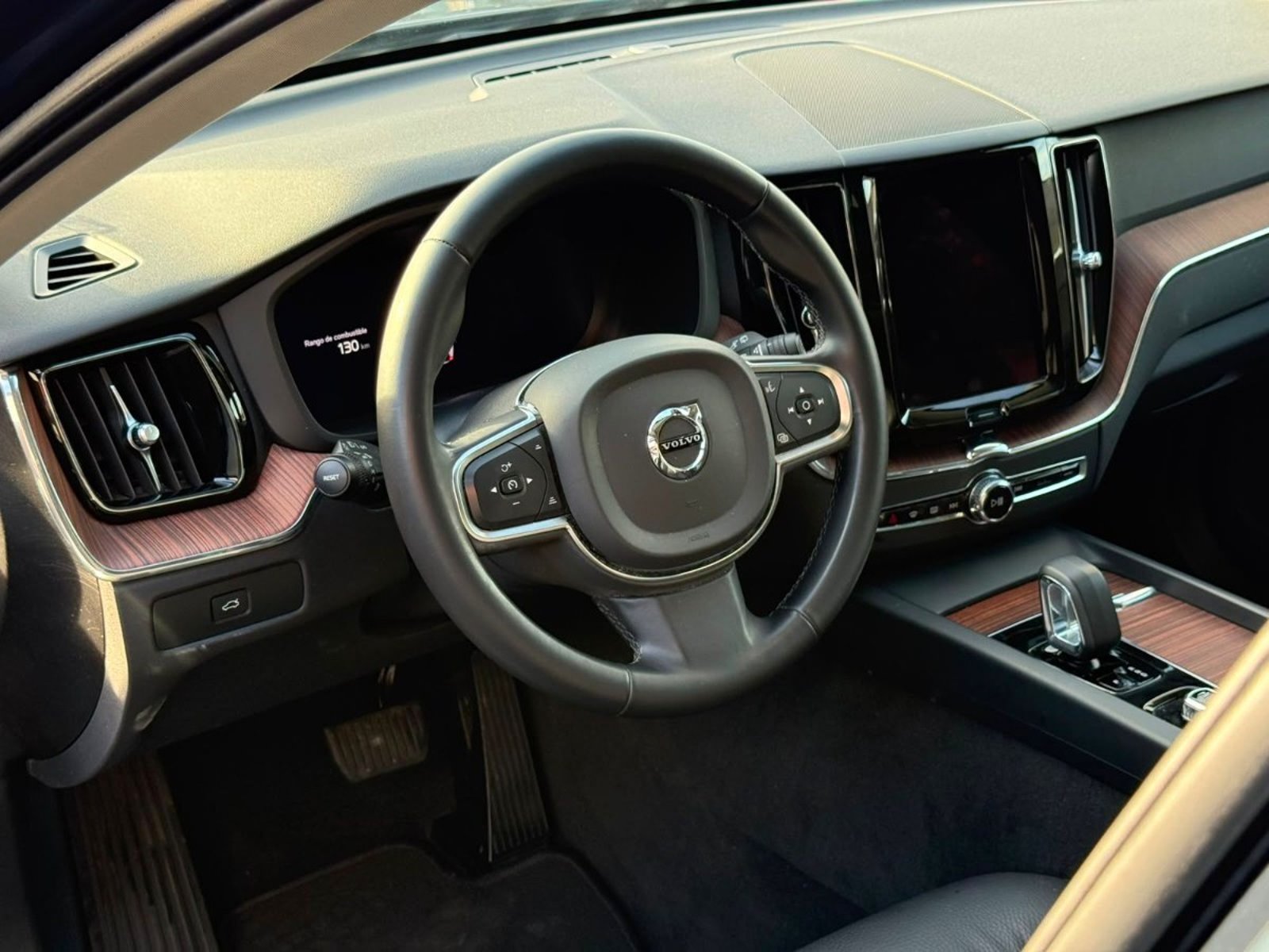 Volvo XC60 2.0 B5 AWD 2024 - Imagen 7 de 20