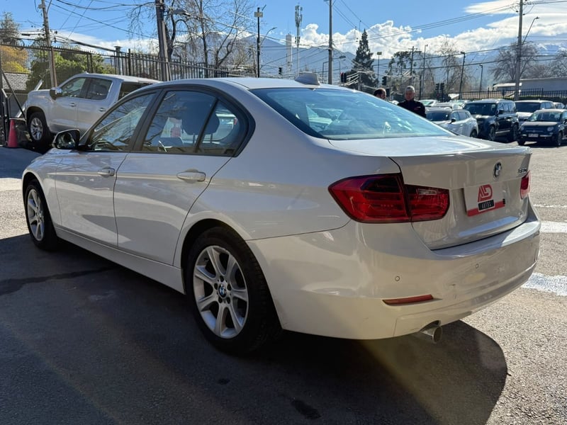 BMW 320 F30 2.0 POCOS KMS 2015 - Imagen 6 de 14