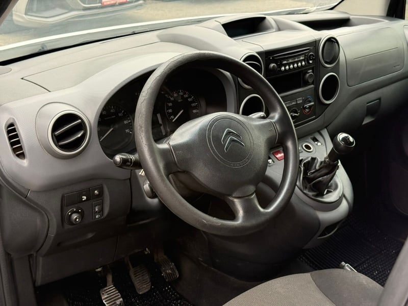 Citroën BERLINGO HDI DIESEL FULL AC 2018 - Imagen 7 de 17