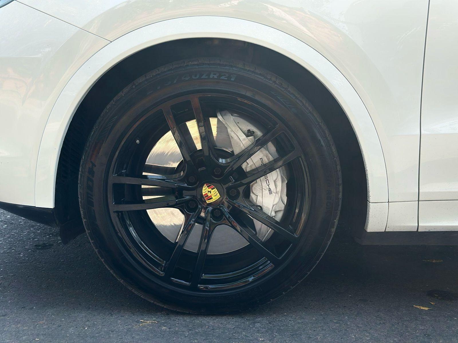PORSCHE CAYENNE TURBO 2019 - Imagen 6 de 17
