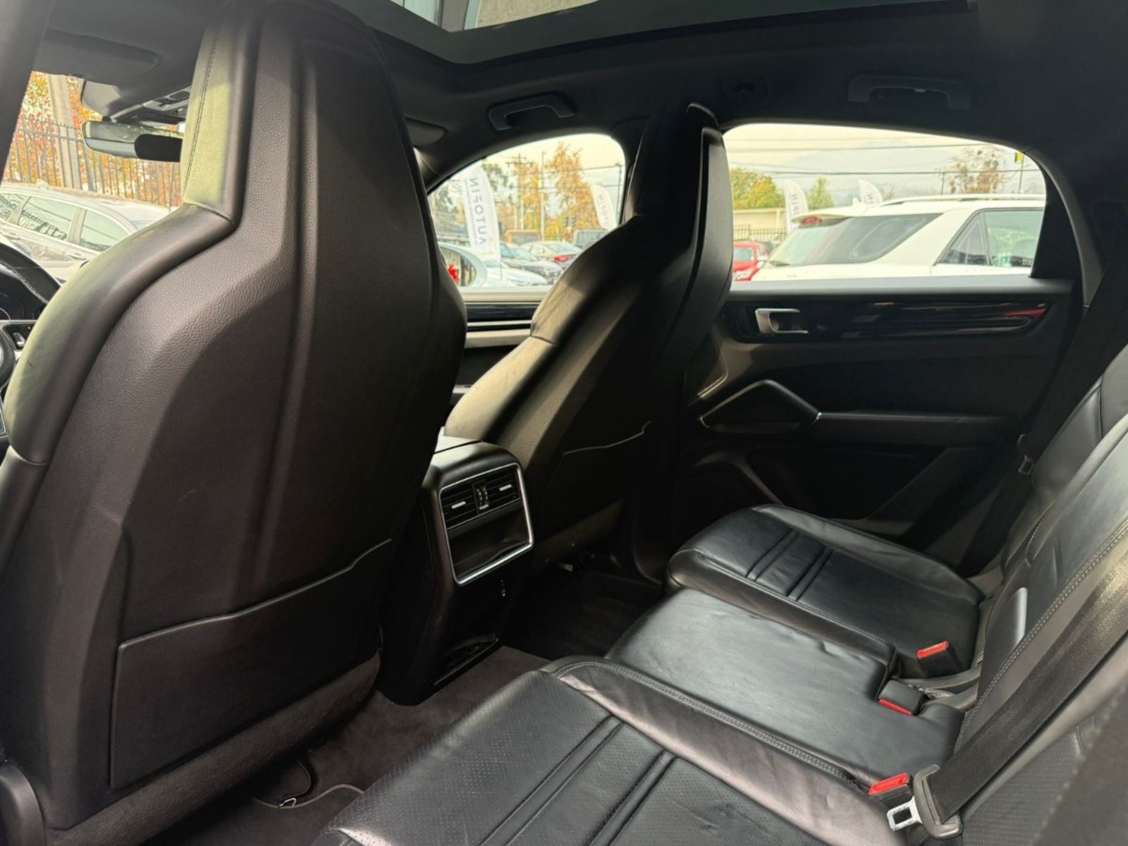 PORSCHE CAYENNE COUPE 3.0 V6 2021 - Imagen 17 de 17