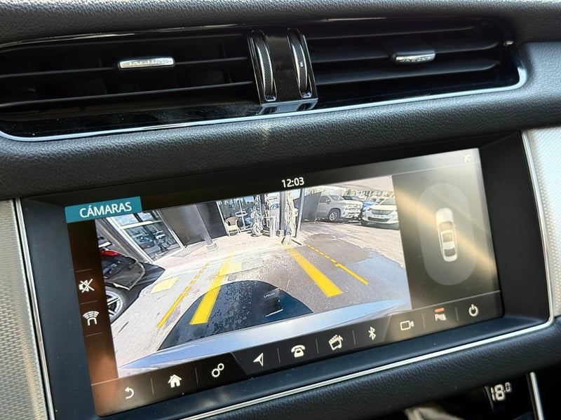 Jaguar XF PRESTIGE 2.0 TURBO 2021 - Imagen 12 de 17
