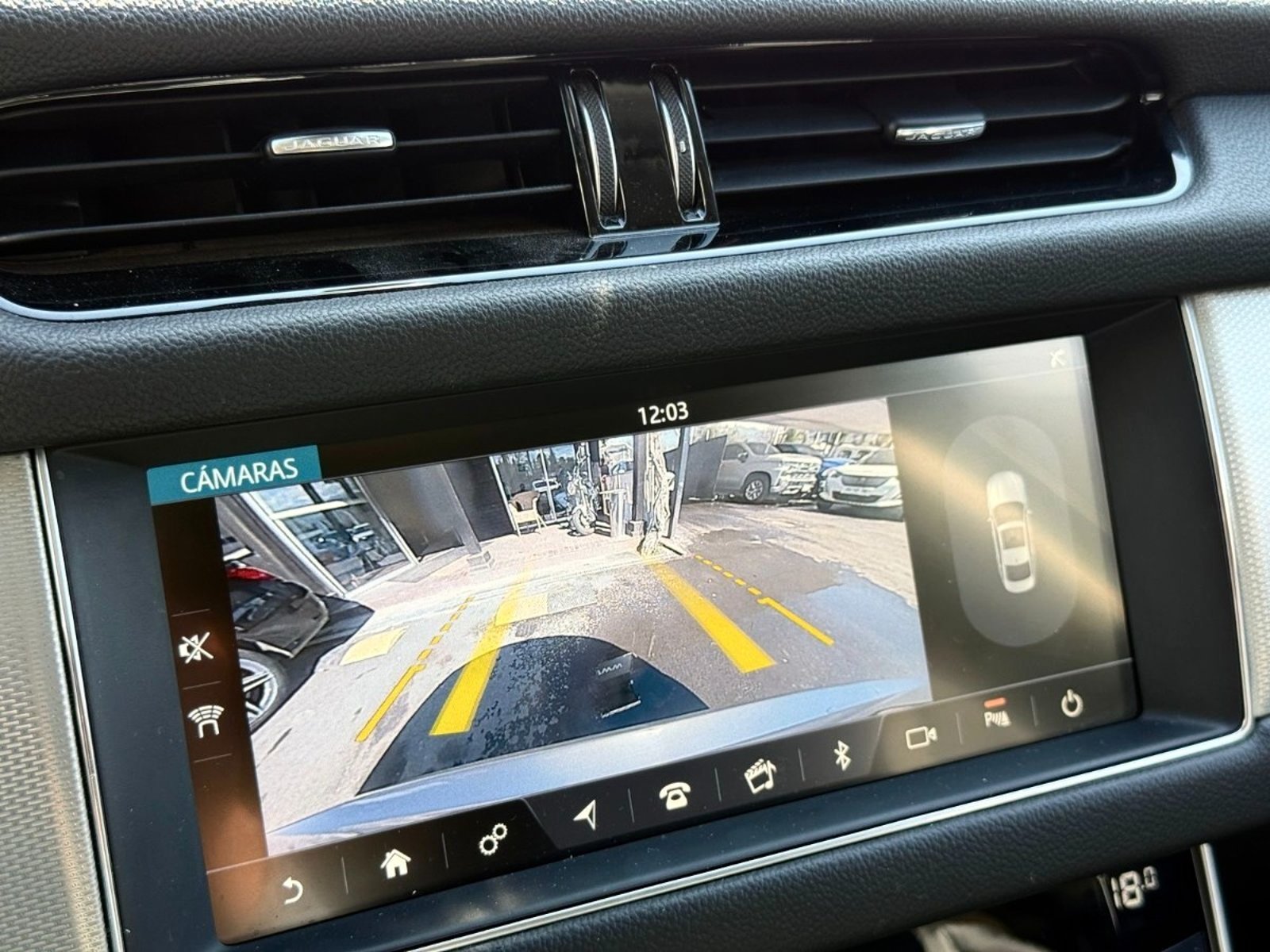 Jaguar XF PRESTIGE 2.0 2021 - Imagen 12 de 17