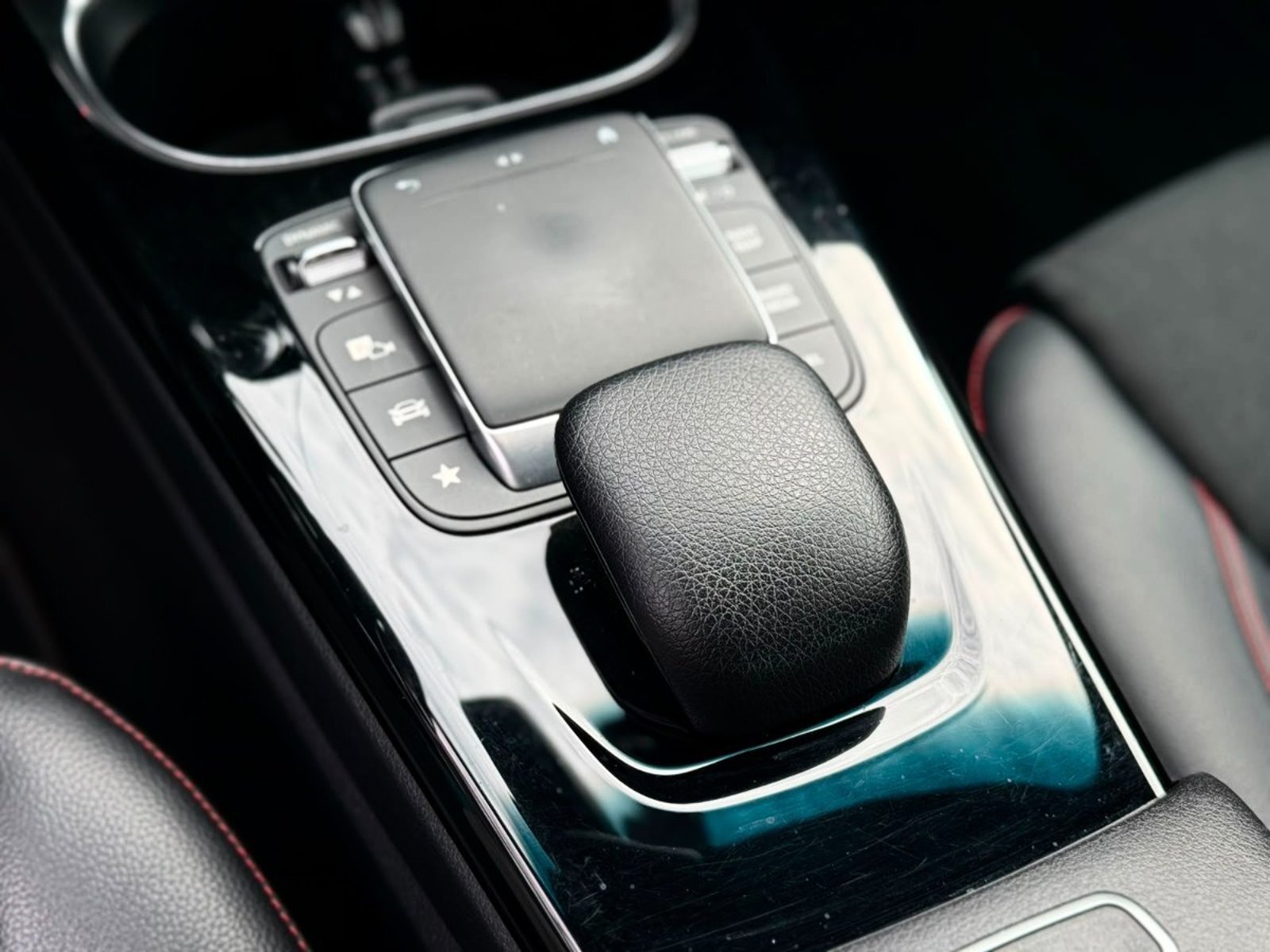 Mercedes-Benz A200 AMG LINE 2.0 2021 - Imagen 15 de 19