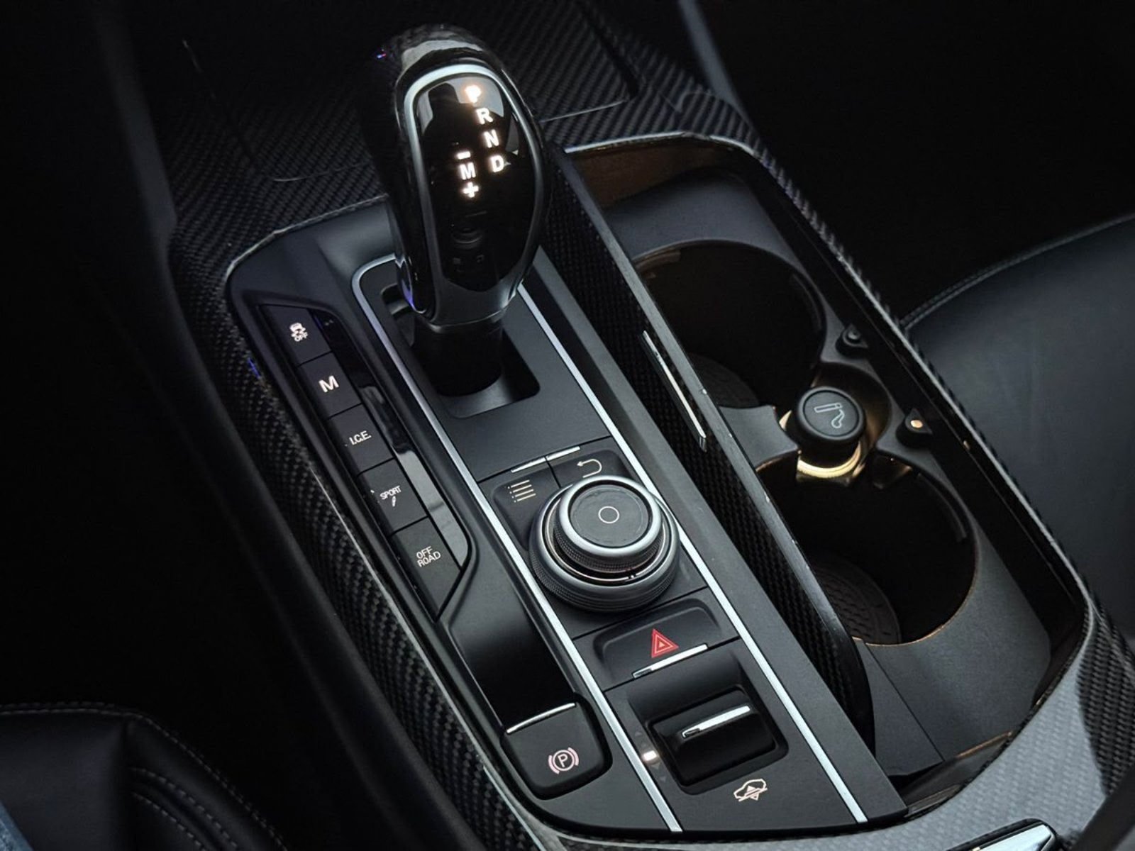 MASERATI LEVANTE S 3.0 2017 - Imagen 15 de 20