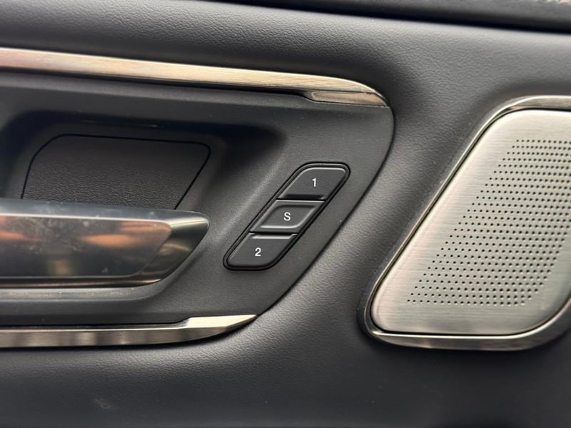 RAM 1500 LIMITED 5.7 2020 - Imagen 15 de 19