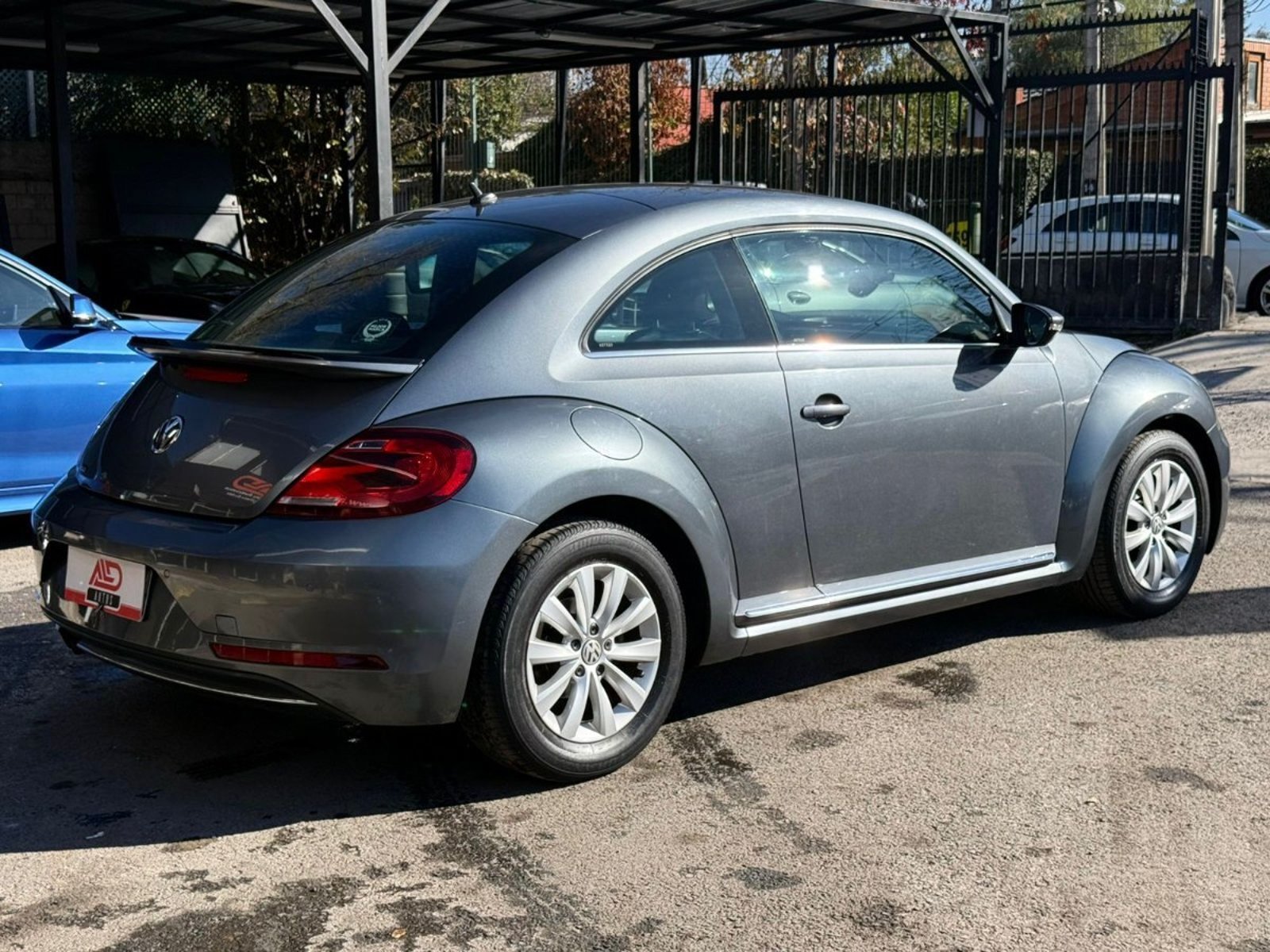 VOLKSWAGEN BEETLE COUPE 1.4T AT 2019 - Foto 4 de 17