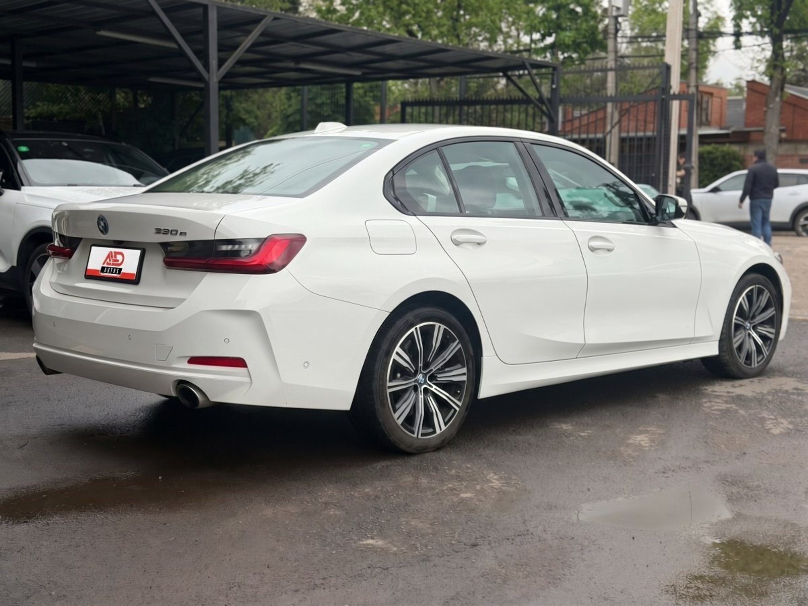 BMW 330 E HIBRIDO 2024 - Foto 4 de 18
