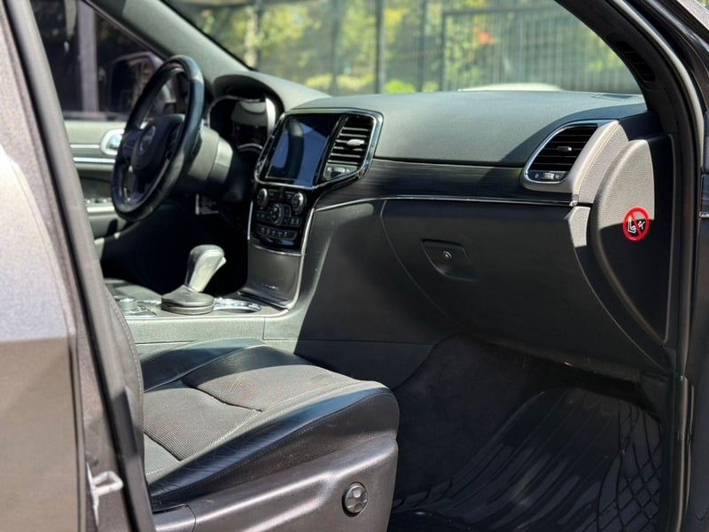 Jeep GRAND CHEROKEE LIMITED 3.6 4X4 2019 - Imagen 18 de 20