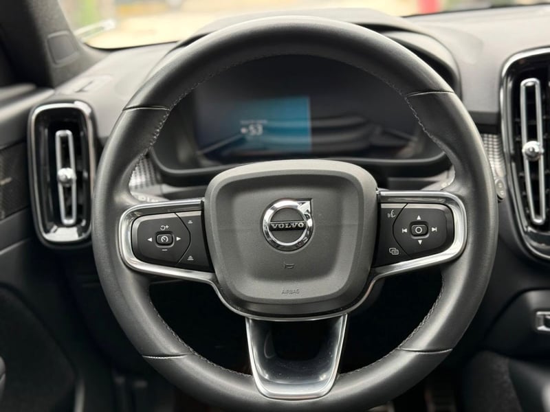 Volvo XC40 P8 PRESTIGE 2022 - Imagen 10 de 15