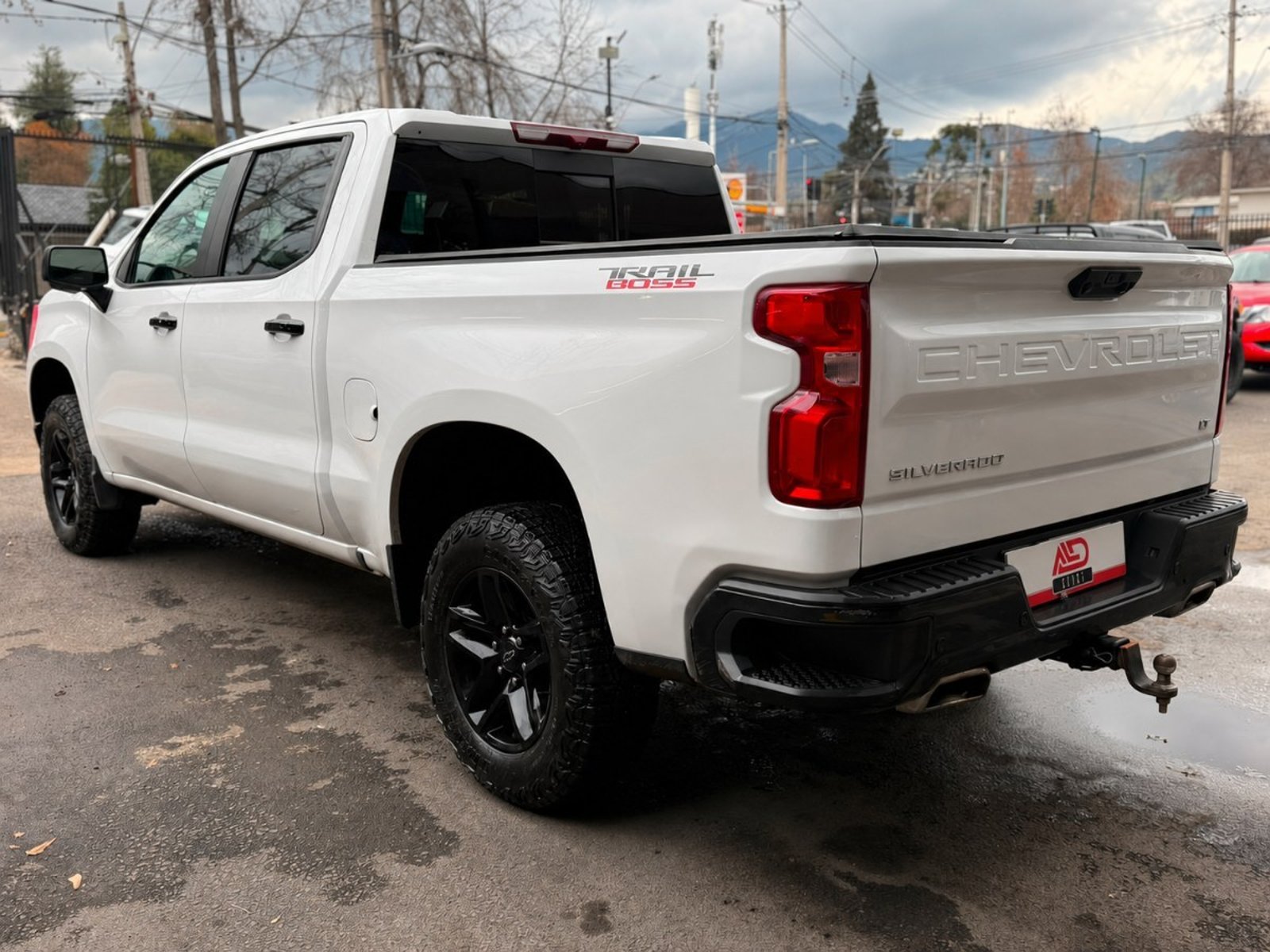 Chevrolet SILVERADO LT TRAIL BOSS 5.3 2023 - Imagen 6 de 14