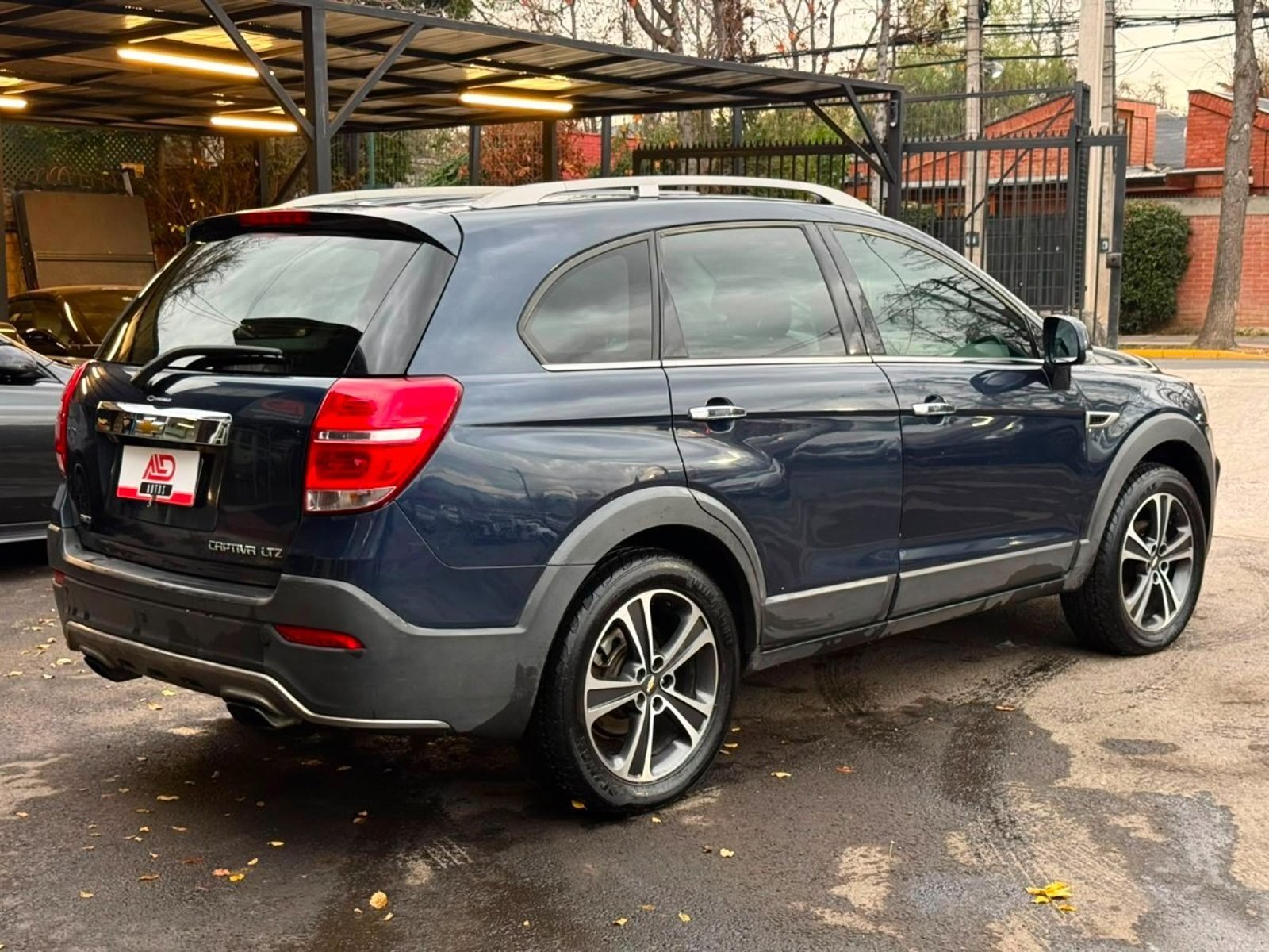 Chevrolet CAPTIVA LTZ DIESEL AWD AT 2017 - Foto 4 de 19