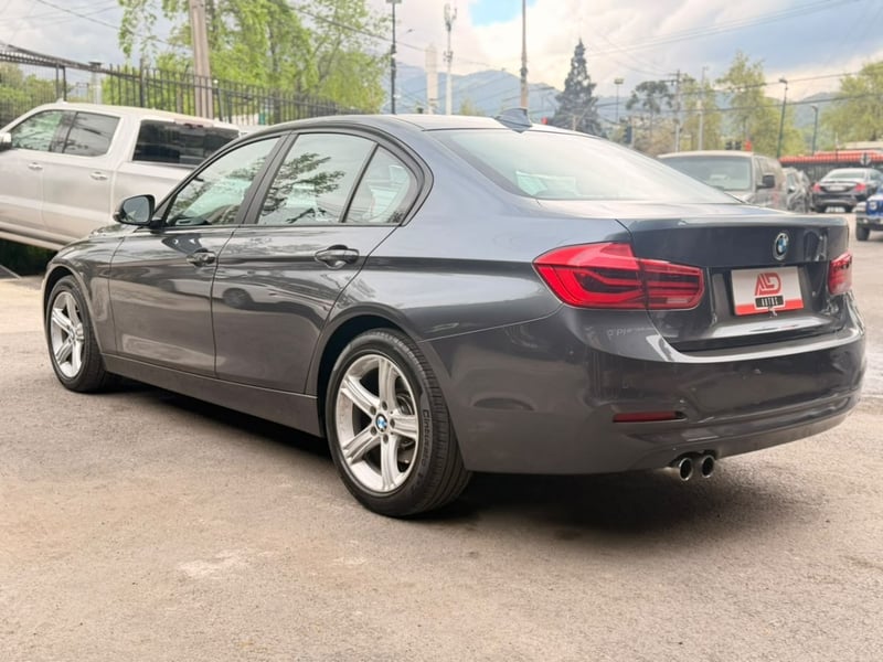 BMW 320 2.0 TURBO 2017 - Imagen 6 de 17